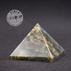 Labradorite Pyramide PLB6