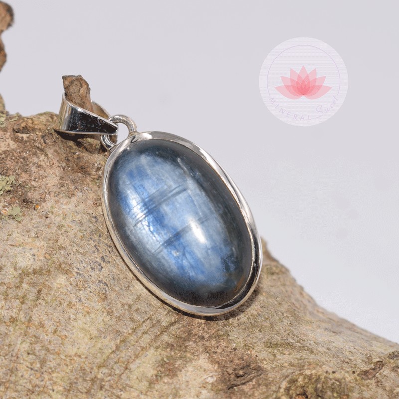 pendentif cyanite