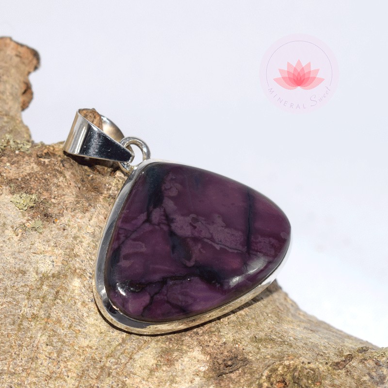 pendentif sugilite