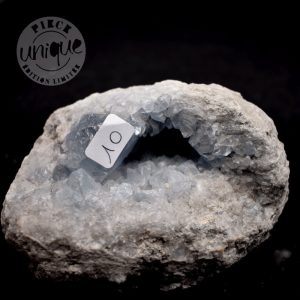 Célestine pierre brute / 10